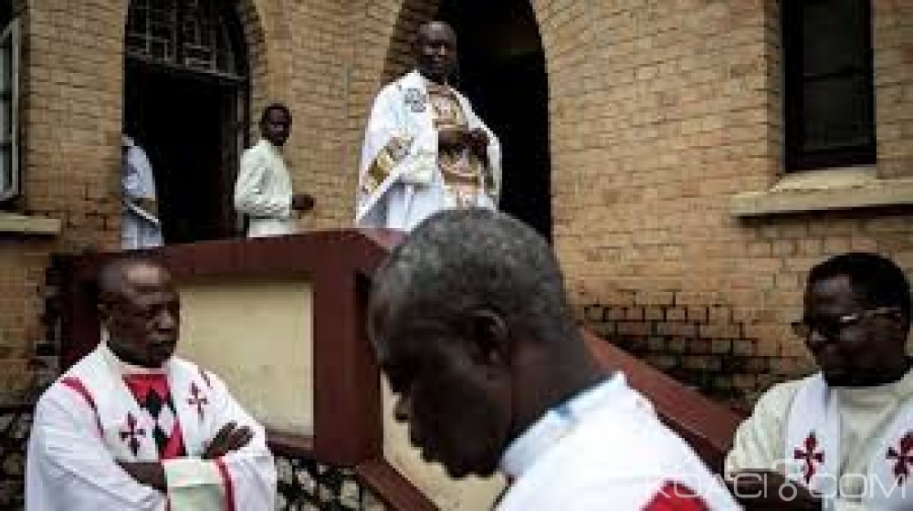 RDC: Un prêtre battu puis enlevé après la messe à  Kinshasa,  la Cenco  exige sa «libération»