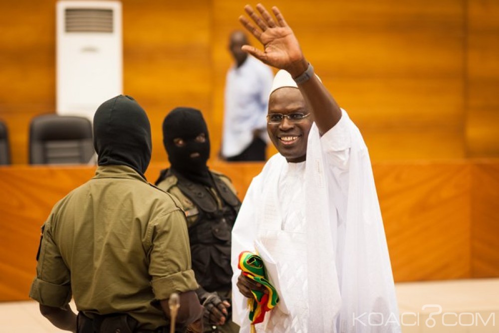 Sénégal: «Je suis devant le tribunal parce que j'ai dit non», les premiers mots du maire de Dakar lors de son procès