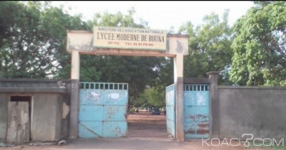 Côte d'Ivoire: Un malade mental armé d'un couteau fait irruption  dans un lycée à  Bouna, panique totale