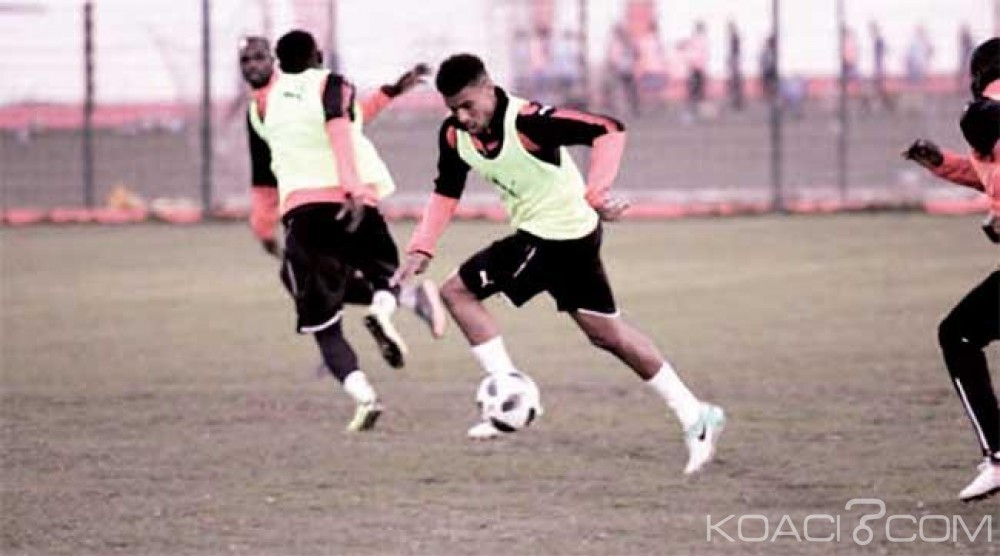 Sénégal: Auteur d'un gros match pour son baptême du feu, Santy Ngom nouveau chouchou des supporters des Lions