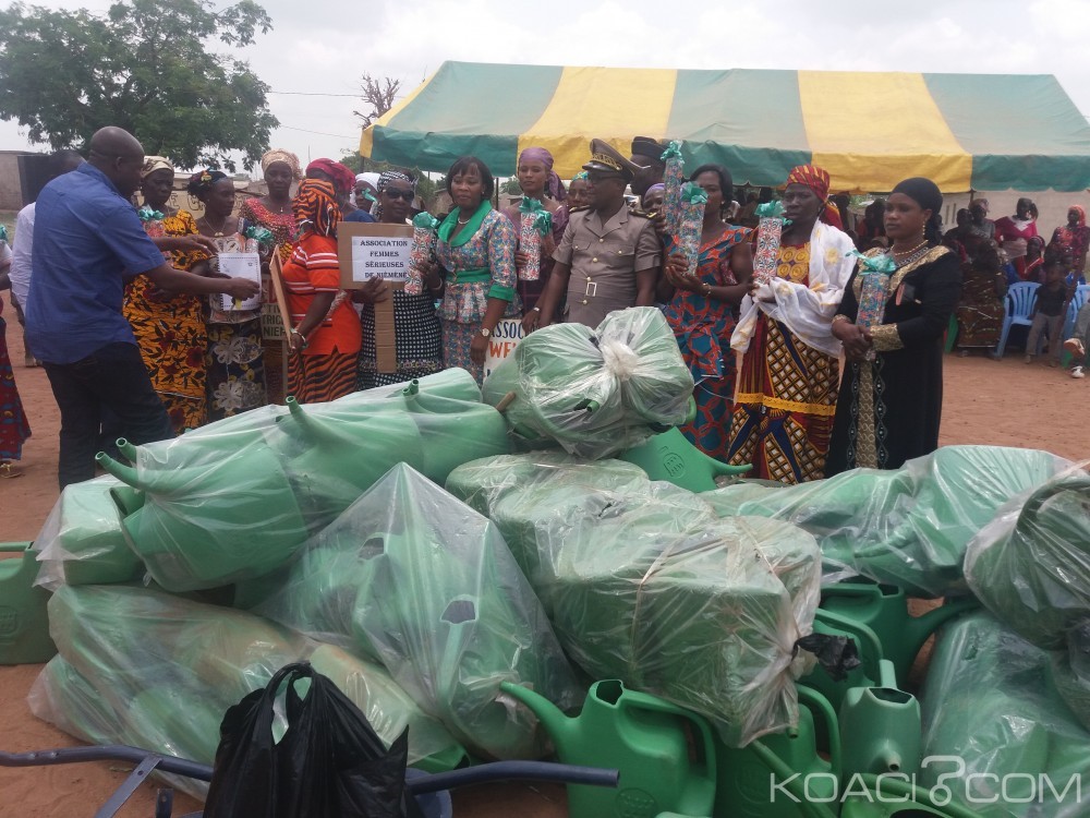 Côte d'Ivoire: Dabakala, autonomisation de la femme rurale, les femmes des vivriers reçoivent du matériel agricole