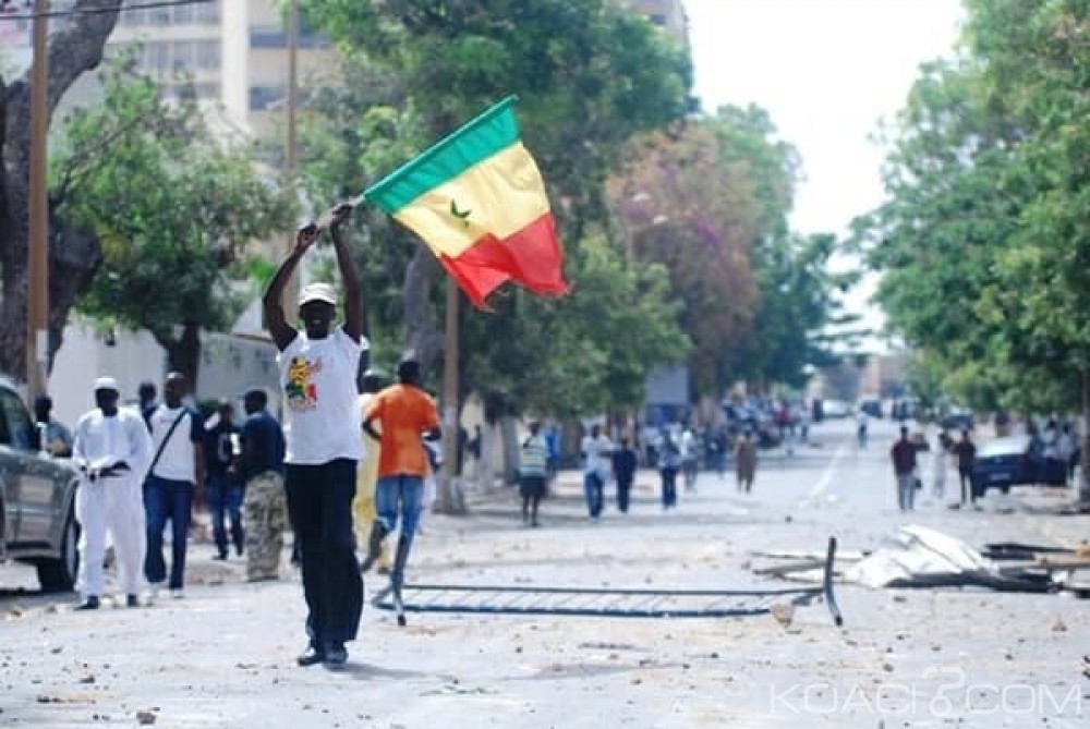 Sénégal:   Opposition et société civile font front commun contre la modification constitutionnelle voulue par Macky Sall