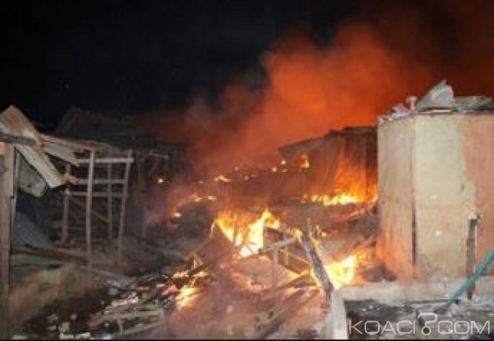 Côte d'Ivoire: Un corps sans vie retrouvé dans l'incendie d'un magasin à  la riviera 2