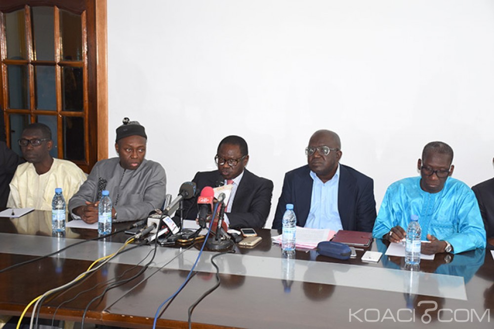 Sénégal: Loi sur le parrainage, l'opposition vilipende la «Â ruseÂ » de Sall en cas de 2e tour et avertit