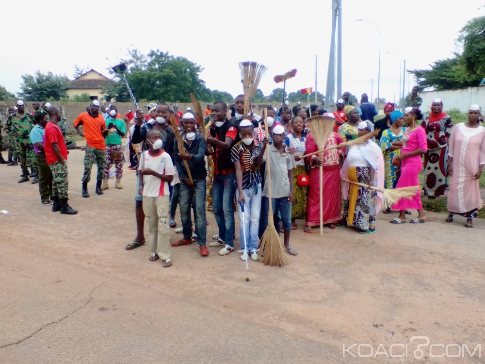 Côte d'Ivoire: Cohésion sociale à  Bouaké, militaires et population ensemble pour une ville propre