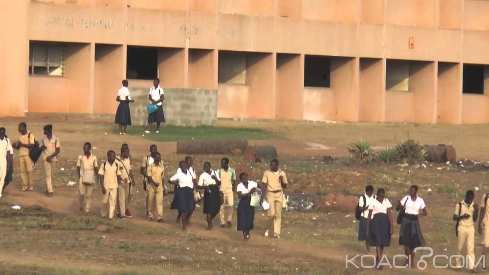 Côte d'Ivoire: Yamoussoukro, une trentaine d'élèves pris en flagrant délit de tricherie au BAC arrêtés et déférés
