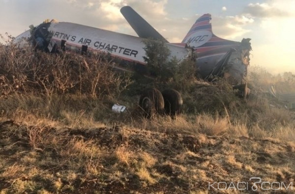 Afrique du Sud:  Un avion s'écrase près de Pretoria, un mort et une vingtaine de blessés