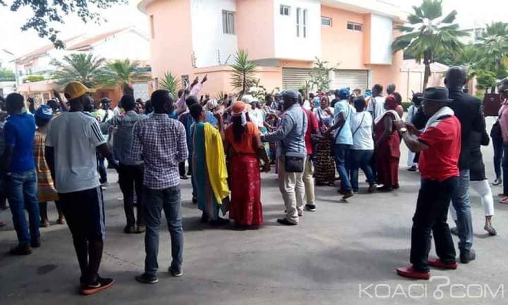 Côte d'Ivoire: Des proches d'Affi N'Guessan hués et chassés à  la cérémonie de réception de Simone Gbagbo