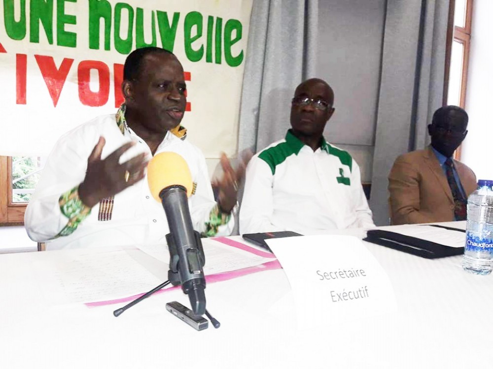 Côte d'Ivoire: Après avoir annoncé son retour à  Abidjan, poursuivi en Côte d'Ivoire, Akossi Bendjo reste en Europe