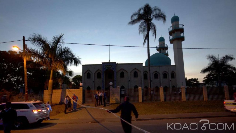 Afrique du Sud  : Attaque  meurtrière d'une mosquée,  19 suspects  déférés  devant la justice