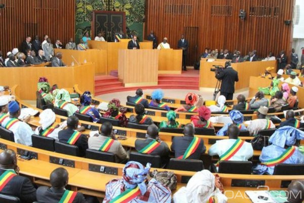 SénégalÂ : Polémique à  l'Assemblée nationale à  propos du respect de la loi sur la parité