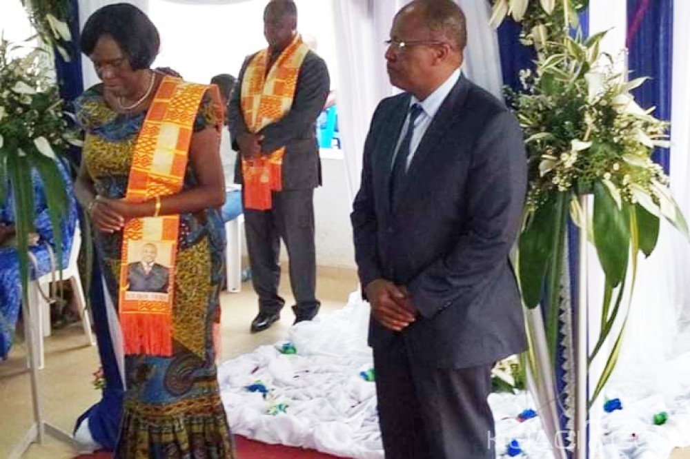 Côte d'Ivoire : Simone Gbagbo préside la cérémonie du dernier hommage à  Firmin Kouakou