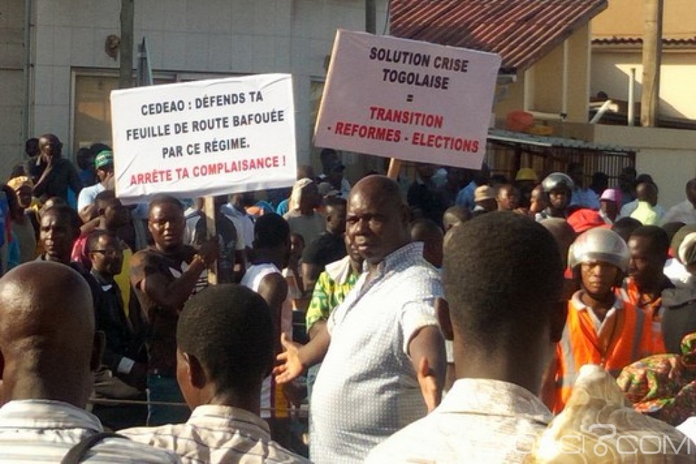 Togo : Togo Debout manifeste pour les réformes avant les élections, la C14 partie en Guinée