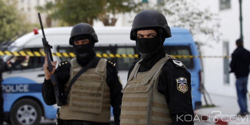 Tunisie :  Nouvelle prolongation de l' Etat d'urgence jusqu' au 6 Décembre