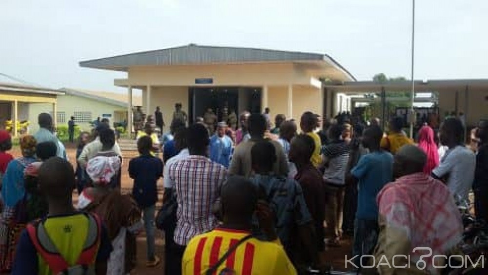 Côte d'Ivoire : À Gagnoa, un usurier mis aux arrêts avec plus d'une centaine de cartes magnétiques, des forces de l'ordre concernés