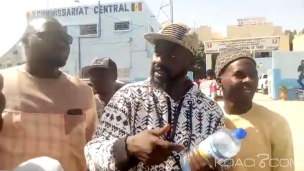 SénégalÂ : Convocation «suspecte» par la police d'un rappeur proche de l'opposant Idrissa Seck