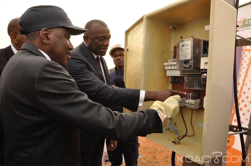 Côte d'Ivoire : Électrification rurale, Gon Coulibaly met sous tension 60 villages dans la région de Man