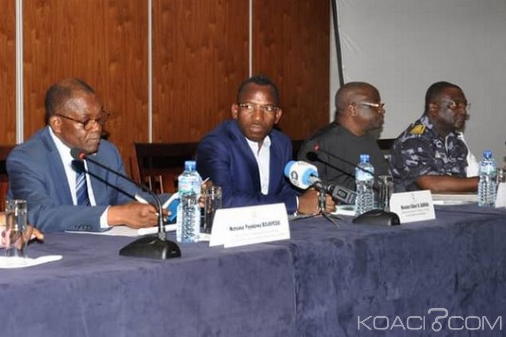 Togo : Législatives, point du gouvernement aux observateurs, cause du blocage des reformes