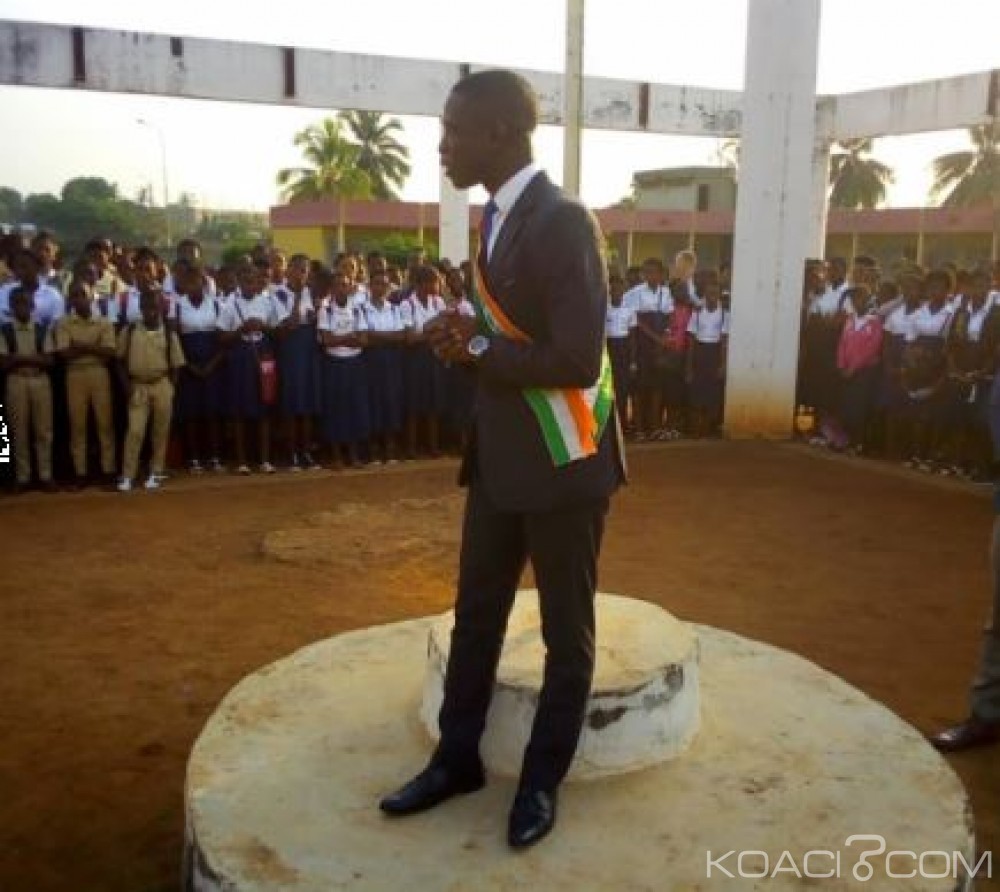Côte d'Ivoire : Congés anticipés dans les écoles, le réveil tardif du parlement des jeunes avec l'opération « carton rouge »