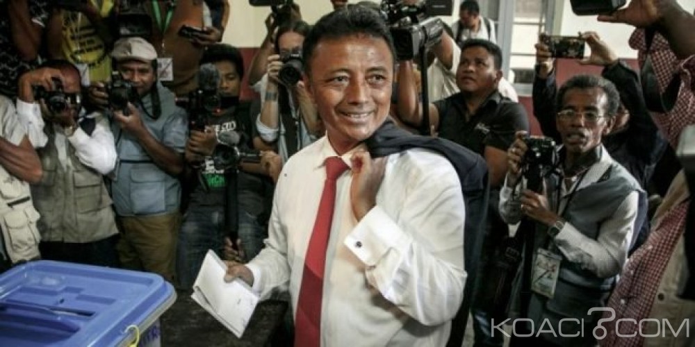 Madagascar : Présidentielle, Rajoelina en tête selon les résultats partiels, son rival Ravalomanana dénonce des «fraudes»