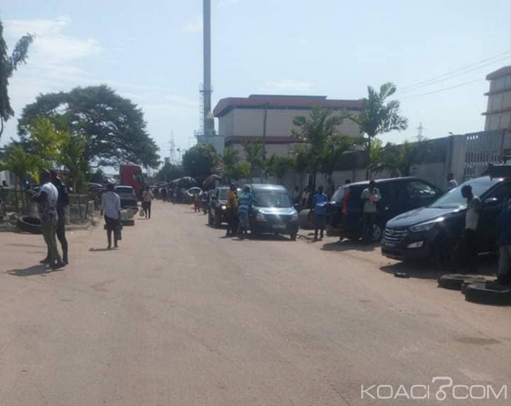 Côte d'Ivoire : Malgré les premiers bons signes, des importateurs de véhicules d'occasion appellent Alassane Ouattara à  réviser son décret