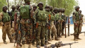 Nigeria  : Six présumés pirates arrêtés après l'attaque d'une base militaire