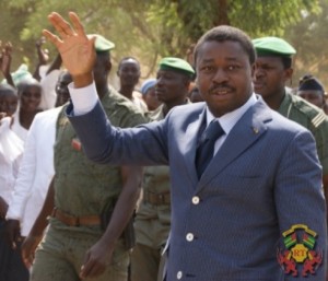 Koacianute: Sa Sainteté Faure Gnassingbé, dessinez-moi un dictateur !
