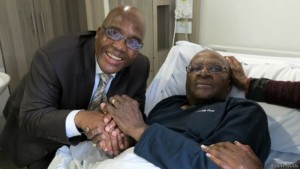 Afrique du Sud : Desmond Tutu de nouveau hospitalisé