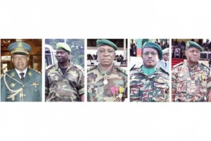 Cameroun : Promus par Biya, les cinq nouveaux généraux de l'armée reçoivent leurs épaulettes du PM