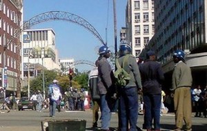 Zimbabwe : Les députés votent une loi pour empêcher les licenciements abusifs