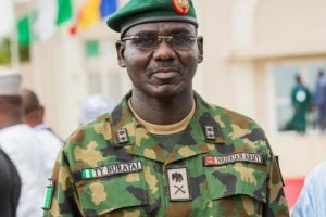 Nigeria:  Le général Tukur Buratai sort indemne d'une embuscade de Boko Haram