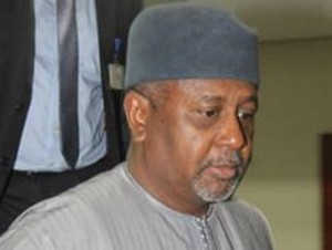 Nigeria : Un  ancien responsable de sécurité arrêté pour détention d'armes illégales