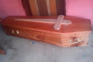 Gabon: Il apporte un cercueil à  sa compagne la veille du mariage