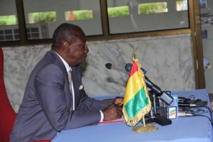 Guinée : Retour manqué, Dadis Camara accuse Conakry, Condé lui répond