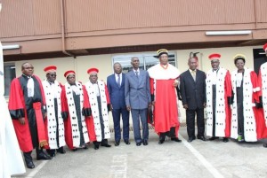 Côte d'Ivoire : Présidentielles 2015, voici les 3 médecins qui vont examiner les candidats