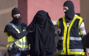 Maroc : Arrestation en Espagne d'une marocaine de 18 ans en route pour le jihad