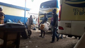 Côte d'Ivoire: Pris au piège dans un incendie, un cambrioleur meurt calciné avec un butin de 4700000 francs dans les poches