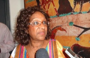 Guinée : Alpha Condé nomme deux  commissaires de l' opposition à  la Ceni