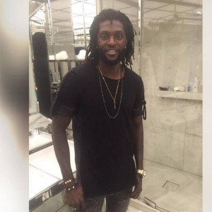 Togo : Adebayor aurait empoché plus de 4 milliards à  la  résiliation de son contrat avec Tottenham