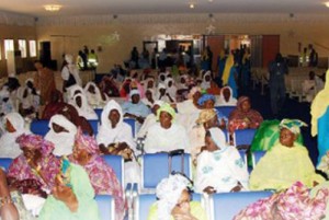 Sénégal : Plus de 100 pèlerins laissés en rade à  Dakar, les sénégalais veulent la tête du commissaire au pèlerinage