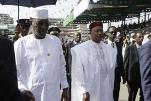 Burkina Faso:  Idriss Déby et Mahamadou Issoufou appellent les putschistes à  céder le pouvoir