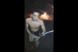 Vidéo Maroc : Un homosexuel se fait tabasser et humilier en pleine rue