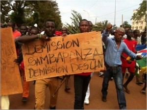 Centrafrique : Pillages  et coups de feu, scènes de guerres à  Bangui, malgré le couvre-feu