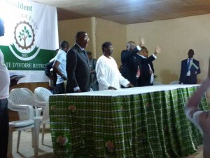 Côte d'Ivoire : Anaky Kobenan sort de son mutisme et s'adresse à  Bédié et Ouattara : « La Côte d'Ivoire vous regarde »
