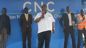 Côte d'Ivoire : Banny à  Ouattara : « Ne vivez pas l'histoire du corbeau et du renard » ;  Laurent Akoun : « Mobilisons-nous pour arrêter l'imposture »