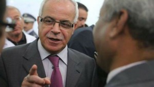 Algérie: Un ministre fouillé au corps par la police française dans un aéroport malgré son immunité diplomatique
