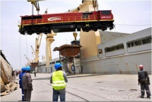 Cameroun : Douala, ferveur populaire autour de la mise en service par le PM de 9 locomotives neuves