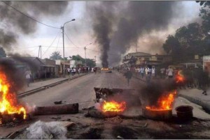 Congo : Manifestation anti-référendum : Scènes de guerre dans plusieurs villes du pays, des morts et des blessés signalés, l'armée tire à  balles réelles sur des manifestants