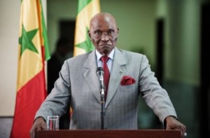 Sénégal : Révélation de la Dgse, Wade avait proposé l'asile à  l'ancien Directeur de cabinet de Khadafi, recherché par Interpol