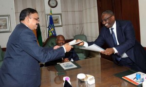 Gabon: Au sommet Inde-Afrique, Ali Bongo obtient un soutien indien pour l'administration numérique